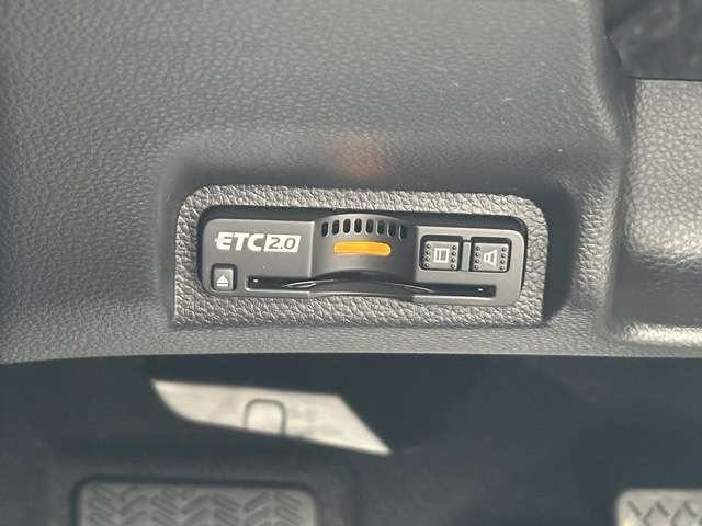 ホンダ ヴェゼル １．５ Ｅ：ＨＥＶ Ｚ プレイパッケージ R7年 (東海) 99