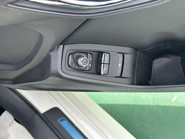 スバル ＢＲＺ ２．４ Ｓ R4年 (東海) 99