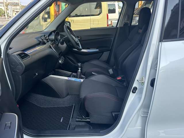 スズキ スイフト スポーツ １．４ ＺＣ３３Ｓ ファイナル エディション R7年 (東海) 99