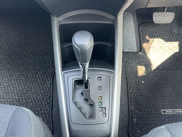 トヨタ カローラフィールダー １．５ ＥＸ R2年 (東海) 99