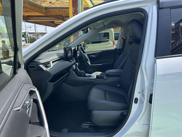 トヨタ ＲＡＶ４ ２．０ Ｇ ４ＷＤ R5年 (東海) 99