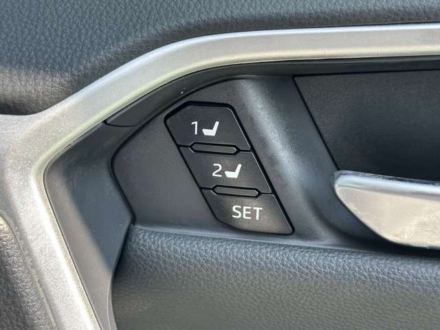 トヨタ ＲＡＶ４ ２．０ Ｇ ４ＷＤ R5年 (東海) 99