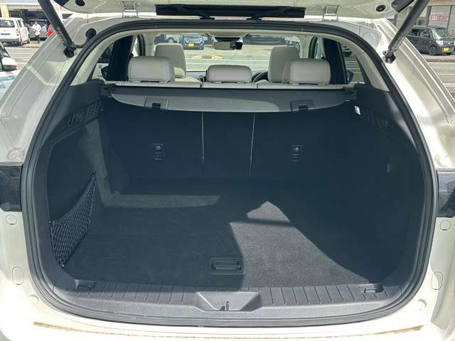 マツダ ＣＸ−６０　ＰＨＥＶ ２．５ ＰＨＥＶ プレミアム モダン ４ＷＤ R4年 (東海) 99