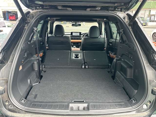 三菱 アウトランダーＰＨＥＶ ＰＨＥＶ ２．４ Ｐ ４ＷＤ R4年 (東海) 99