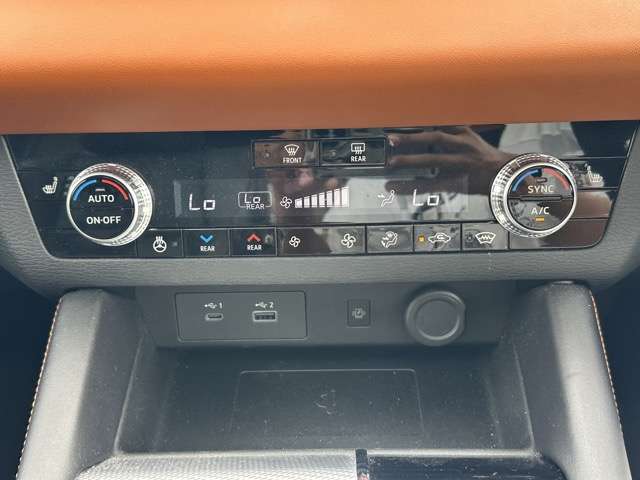 三菱 アウトランダーＰＨＥＶ ＰＨＥＶ ２．４ Ｐ ４ＷＤ R4年 (東海) 99