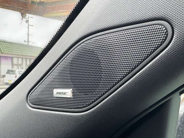 三菱 アウトランダーＰＨＥＶ ＰＨＥＶ ２．４ Ｐ ４ＷＤ R4年 (東海) 99