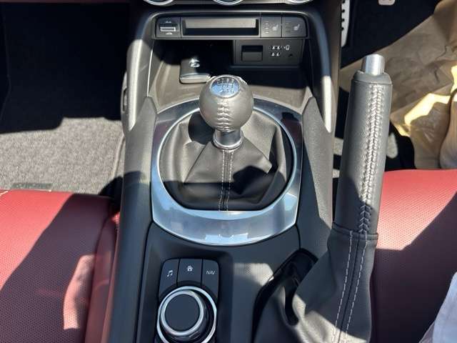 マツダ ロードスター　ＲＦ ２．０ ＶＳ バーガンディ― セレクション R2年 (東海) 99