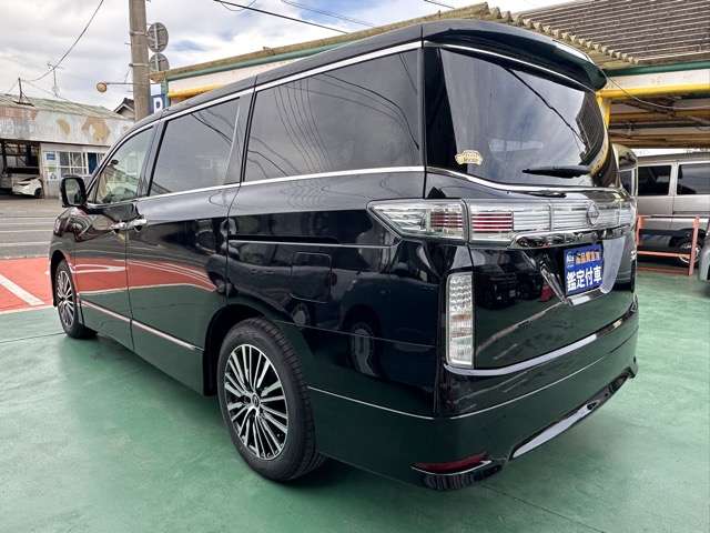 日産 エルグランド ２．５ ２５０ハイウェイスター プレミアム R7年 (東海) 99