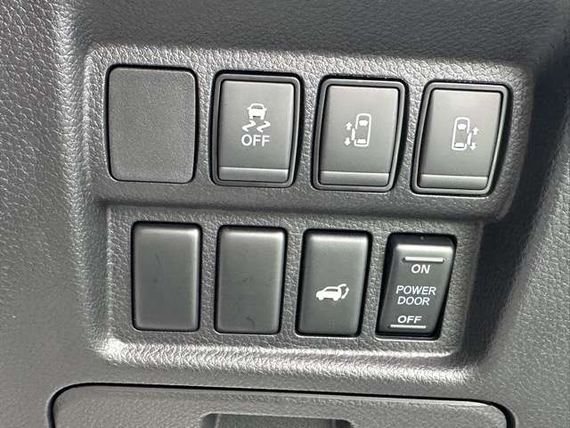 日産 エルグランド ２．５ ２５０ハイウェイスター プレミアム R7年 (東海) 99