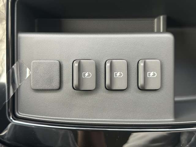 日産 エルグランド ２．５ ２５０ハイウェイスター プレミアム R7年 (東海) 99