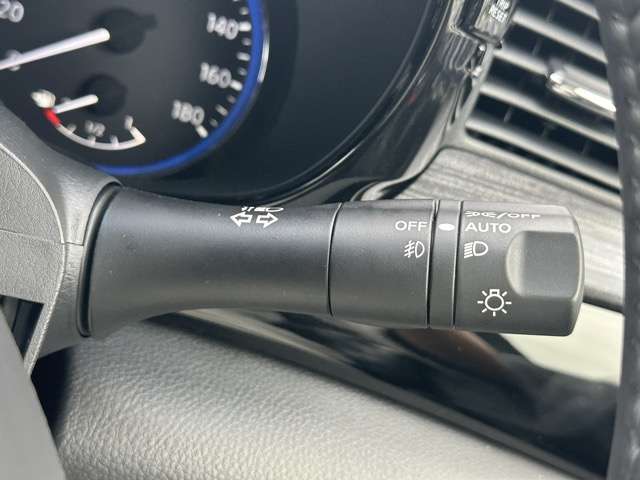 日産 エルグランド ２．５ ２５０ハイウェイスター プレミアム R7年 (東海) 99