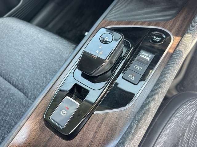 日産 ノートオーラ １．２ Ｇ R5年 (東海) 99