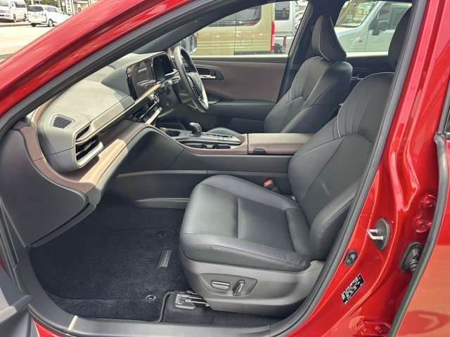 トヨタ クラウン　クロスオーバー　ハイブリッド ２．５ Ｇ アドバンスト レザー パッケージ Ｅ－ＦＯＵＲ ４ＷＤ R4年 (東海) 99