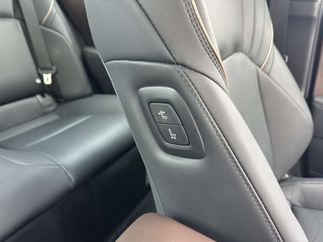 トヨタ クラウン　クロスオーバー　ハイブリッド ２．５ Ｇ アドバンスト レザー パッケージ Ｅ－ＦＯＵＲ ４ＷＤ R4年 (東海) 99