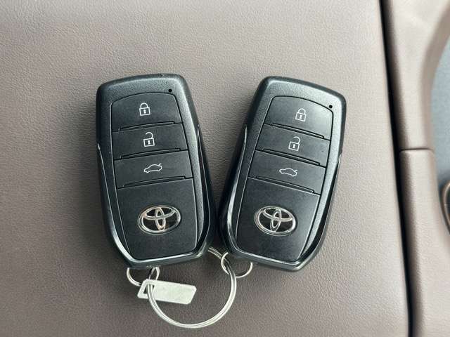 トヨタ クラウン　クロスオーバー　ハイブリッド ２．５ Ｇ アドバンスト レザー パッケージ Ｅ－ＦＯＵＲ ４ＷＤ R4年 (東海) 99