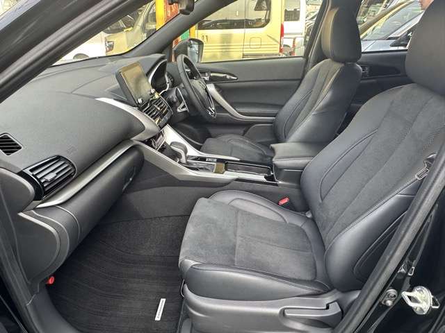 三菱 エクリプス　クロス １．５ Ｐ R5年 (東海) 99