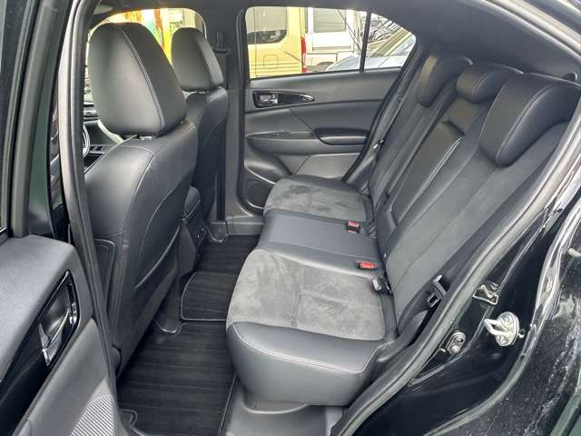 三菱 エクリプス　クロス １．５ Ｐ R5年 (東海) 99