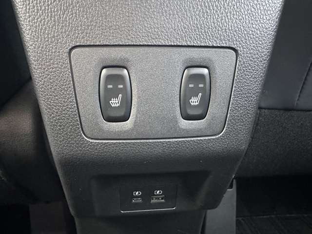 三菱 エクリプス　クロス １．５ Ｐ R5年 (東海) 99