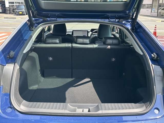 トヨタ プリウス ２．０ Ｚ R5年 (東海) 99