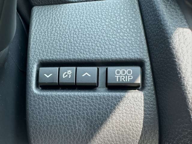 トヨタ プリウス ２．０ Ｚ R5年 (東海) 99