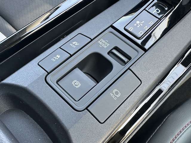 トヨタ プリウス ２．０ Ｚ R5年 (東海) 99