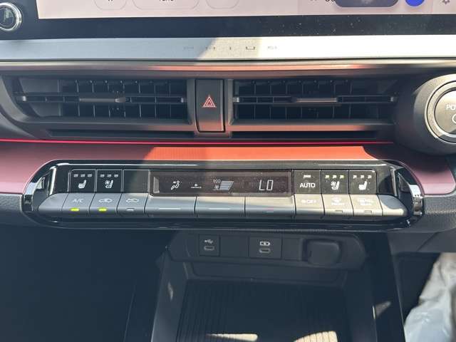 トヨタ プリウス ２．０ Ｚ R5年 (東海) 99