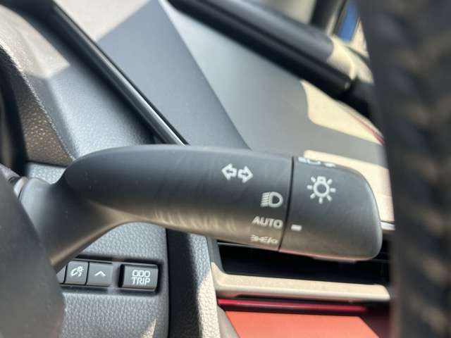 トヨタ プリウス ２．０ Ｚ R5年 (東海) 99