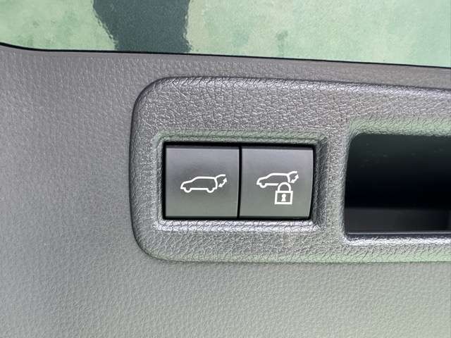 トヨタ ハリアー　ハイブリッド ２．５ ハイブリッド Ｚ レザーパッケージ R5年 (東海) 99