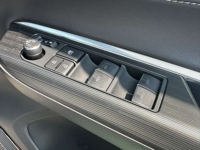 トヨタ ハリアー　ハイブリッド ２．５ ハイブリッド Ｚ レザーパッケージ R5年 (東海) 99