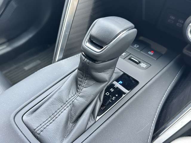 トヨタ ハリアー　ハイブリッド ２．５ ハイブリッド Ｚ レザーパッケージ R5年 (東海) 99