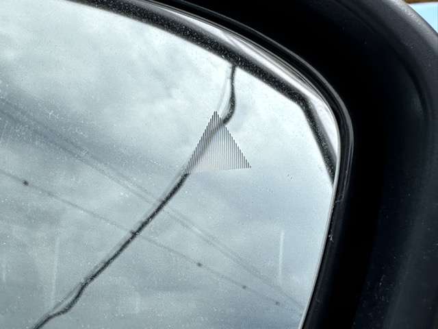 日産 ノートオーラ １．２ ＮＩＳＭＯ チューンド Ｅ－ＰＯＷＥＲ ４ＷＤ R7年 (東海) 99