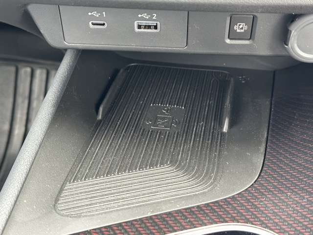 日産 ノートオーラ １．２ ＮＩＳＭＯ チューンド Ｅ－ＰＯＷＥＲ ４ＷＤ R7年 (東海) 99