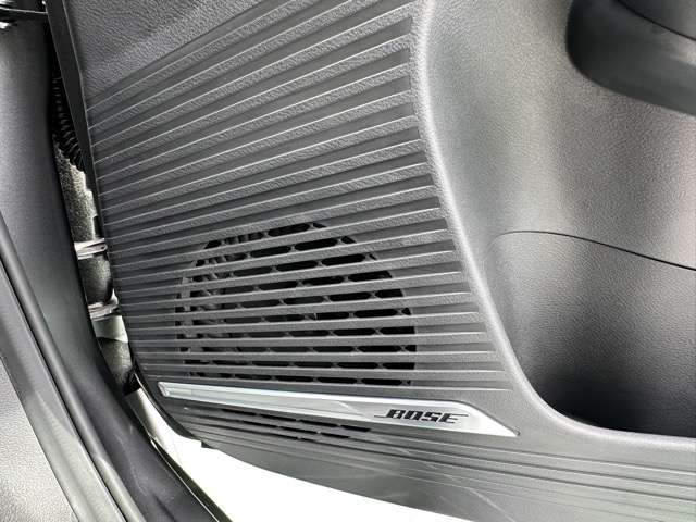 日産 ノートオーラ １．２ ＮＩＳＭＯ チューンド Ｅ－ＰＯＷＥＲ ４ＷＤ R7年 (東海) 99