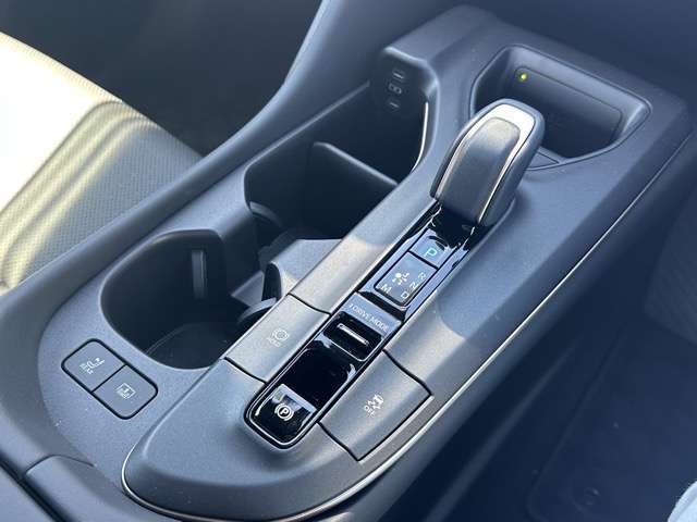 トヨタ クラウン　クロスオーバー　ハイブリッド ２．４ ＲＳ アドバンスト Ｅ－ＦＯＵＲ ＡＤＶＡＮＣＥＤ ４ＷＤ R5年 (東海) 99