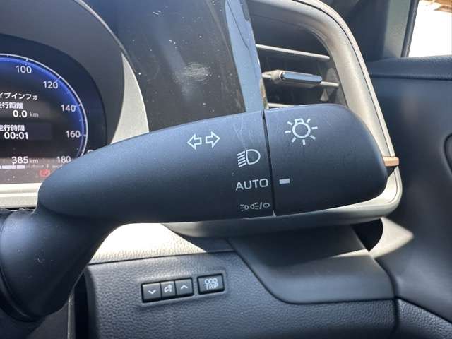 トヨタ クラウン　クロスオーバー　ハイブリッド ２．４ ＲＳ アドバンスト Ｅ－ＦＯＵＲ ＡＤＶＡＮＣＥＤ ４ＷＤ R5年 (東海) 99