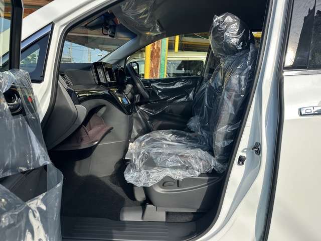 日産 エルグランド ２．５ ２５０ハイウェイスター プレミアム R7年 (東海) 99