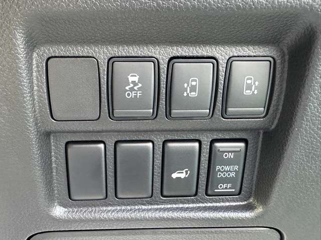 日産 エルグランド ２．５ ２５０ハイウェイスター プレミアム R7年 (東海) 99