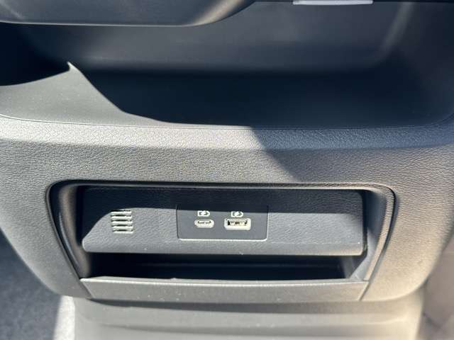 日産 セレナ ２．０ ハイウェイスターＶ R7年 (東海) 99