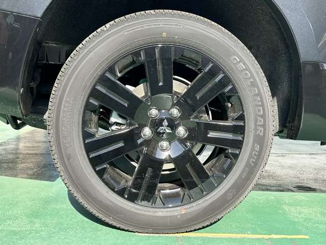 三菱 デリカ　Ｄ：５ ２．２ シャモニー 電動サイドステップ装着車 ディーゼルターボ ４ＷＤ R7年 (東海) 99