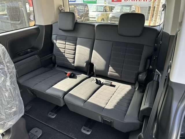 三菱 デリカ　Ｄ：５ ２．２ シャモニー 電動サイドステップ装着車 ディーゼルターボ ４ＷＤ R7年 (東海) 99