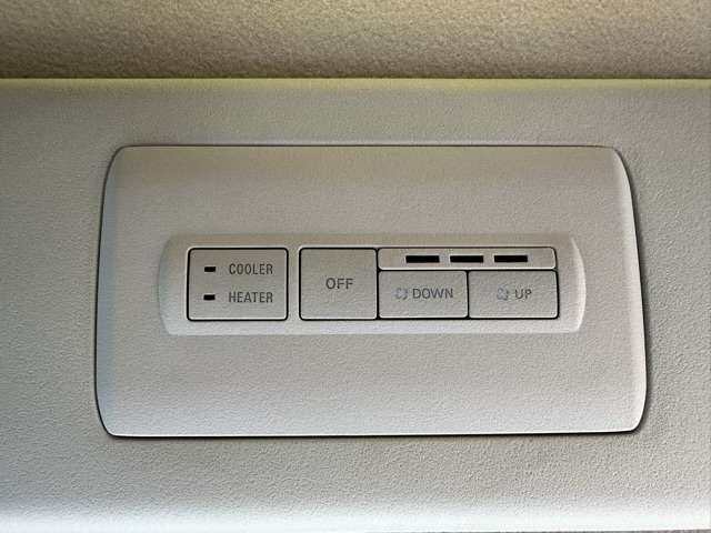 三菱 デリカ　Ｄ：５ ２．２ シャモニー 電動サイドステップ装着車 ディーゼルターボ ４ＷＤ R7年 (東海) 99