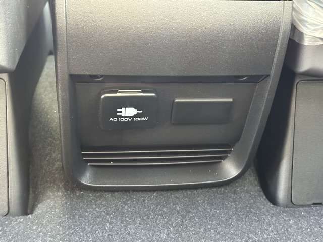 三菱 デリカ　Ｄ：５ ２．２ シャモニー 電動サイドステップ装着車 ディーゼルターボ ４ＷＤ R7年 (東海) 99