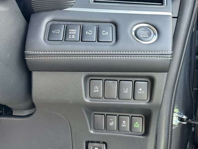 三菱 デリカ　Ｄ：５ ２．２ シャモニー 電動サイドステップ装着車 ディーゼルターボ ４ＷＤ R7年 (東海) 99