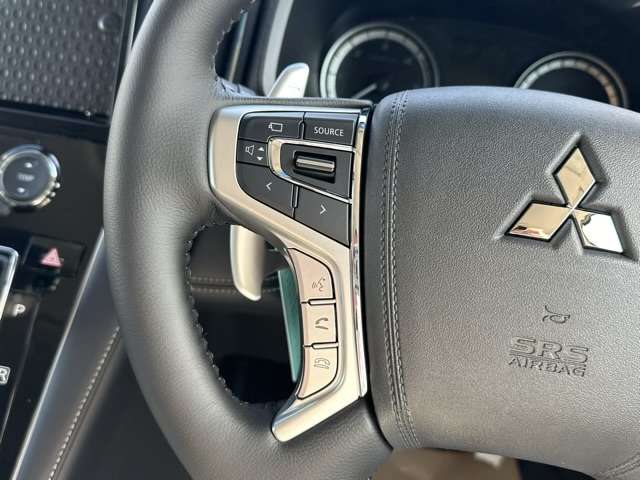 三菱 デリカ　Ｄ：５ ２．２ シャモニー 電動サイドステップ装着車 ディーゼルターボ ４ＷＤ R7年 (東海) 99