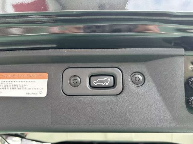 三菱 デリカ　Ｄ：５ ２．２ シャモニー 電動サイドステップ非装着車 ディーゼルターボ ４ＷＤ R7年 (東海) 99