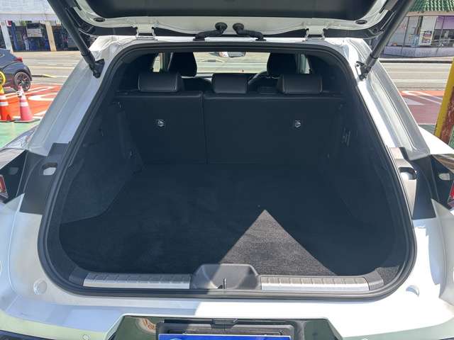 トヨタ クラウン　スポーツ　ハイブリッド ２．５ Ｚ Ｅ－ＦＯＵＲ ４ＷＤ R6年 (東海) 99