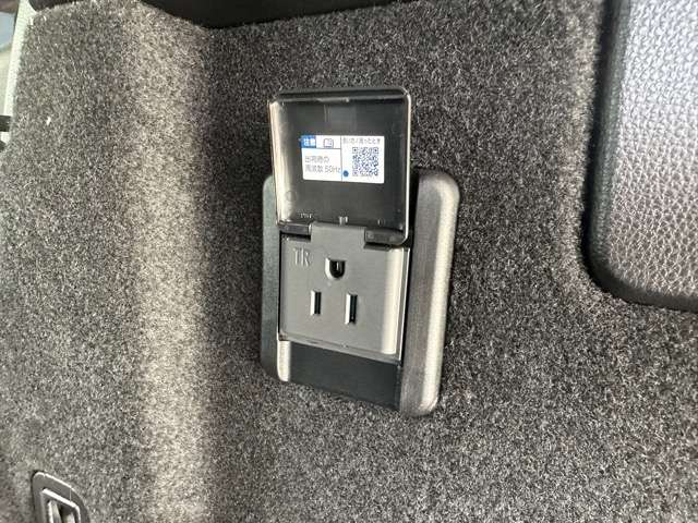 トヨタ クラウン　スポーツ　ハイブリッド ２．５ Ｚ Ｅ－ＦＯＵＲ ４ＷＤ R6年 (東海) 99