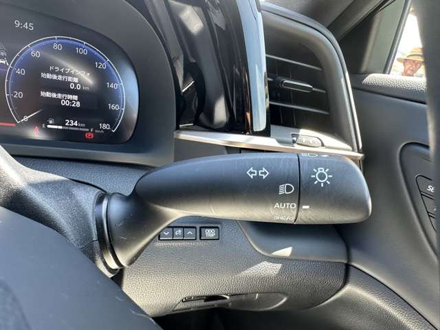 トヨタ クラウン　スポーツ　ハイブリッド ２．５ Ｚ Ｅ－ＦＯＵＲ ４ＷＤ R6年 (東海) 99