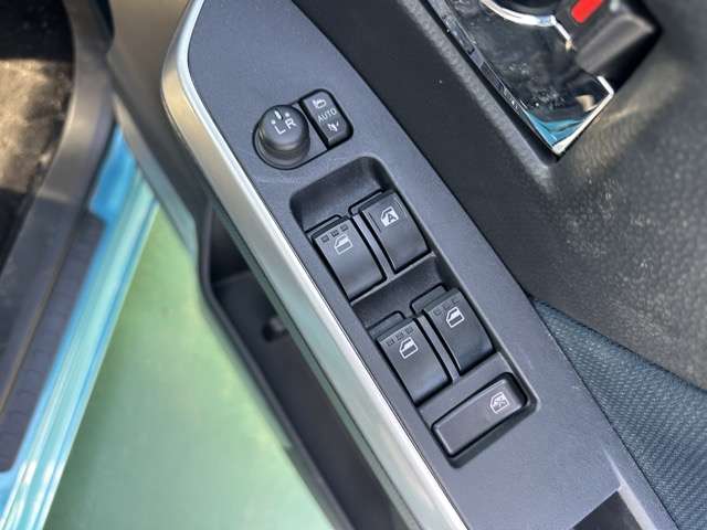 トヨタ ルーミー １．０ カスタム Ｇ R3年 (東海) 99