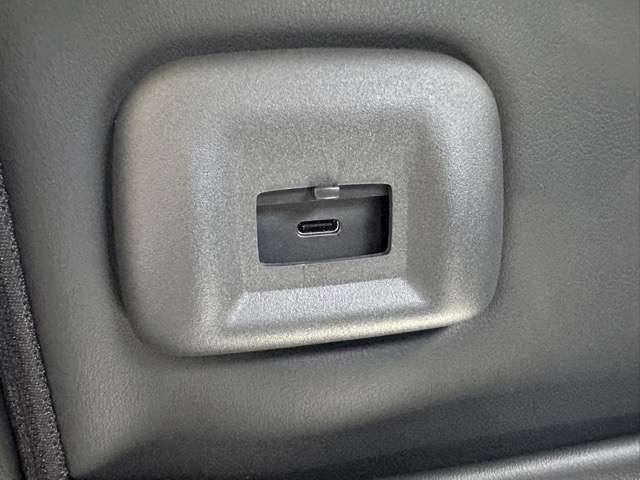 日産 セレナ ２．０ ハイウェイスターＶ ４ＷＤ R7年 (東海) 99